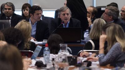 Aranguren habl� de una 