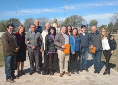 Encuentro en Pringles entre Intendentes, Legisladores y el Gobierno