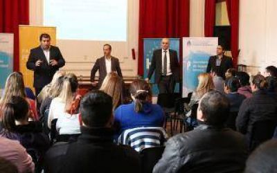 Pergamino: Mart�nez firm� un convenio asistencia de seguridad con Naci�n
