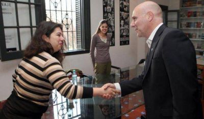 Se realiz� el examen del primer llamado a concurso en democracia para la administraci�n p�blica