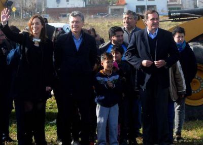 Se les pudri� el acto, lo enmuedeci� el vuelo, se quiere ir y el asado de Giri