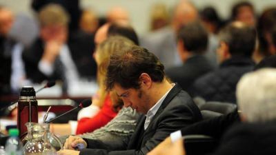 Gils Carb�, cerca de dictaminar contra el Gobierno por el gas