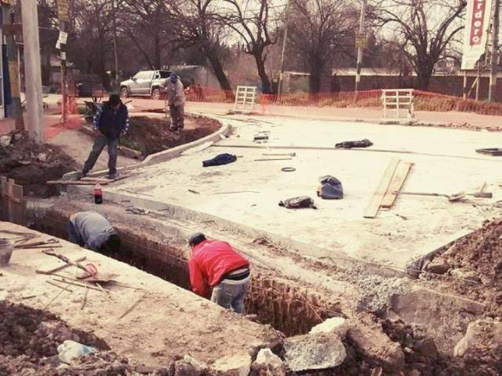 Repavimentaci�n: inicio de las tareas en Villa San Luis