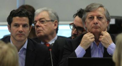 Bronca de la oposici�n porque Aranguren no supo explicar c�mo se compone el aumento de gas