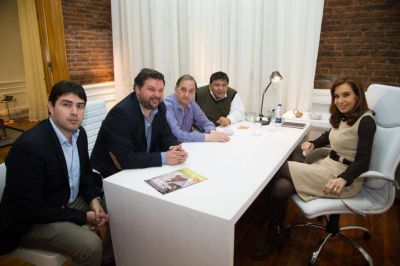 Linares dice que Cristina lo felicit� por el 