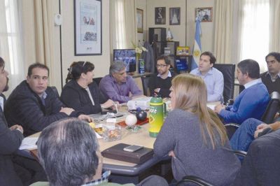 Desde Comodoro piden cambios en la ley de coparticipaci�n