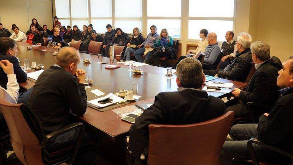 Cooperativas van por los fondos para hacer casas
