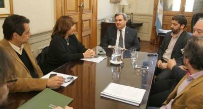 Reforma de la Constituci�n: reuni�n con fuerzas pol�ticas