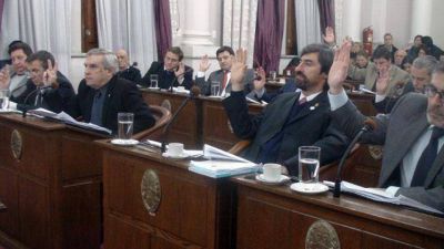 Senado: un informe desencaden� un nuevo cruce entre Cambiemos y el FpV	