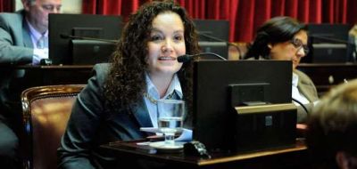 Teresita Luna: �Fue descort�s el presidente al no responder al pedido del gobernador�