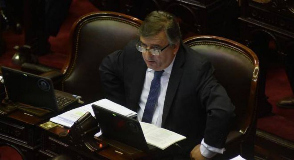 El jefe de bloque de Cambiemos le pide a Macri que ignore el fallo de la Corte por los tarifazos