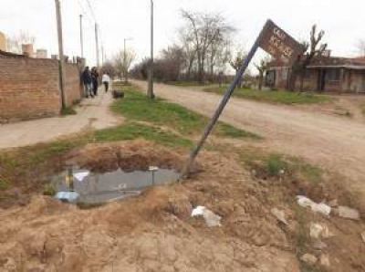 Un ni�o cay� a un pozo que qued� luego de un trabajo inconcluso de ABSA