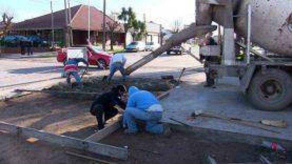 Reparan el pavimento en la esquina de avenida 42 y calle 65