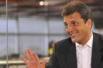 Massa desconcierta a competidores y amaga a no candidatearse en las legislativas del pr�ximo a�o