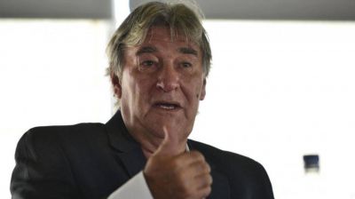 Armando P�rez anunci� que se termina el F�tbol Para Todos