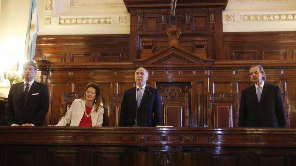 Casi 8 de cada 10 argentinos aprueba el fallo de la Corte y cree que la suba de tarifas no debe exceder el 50%