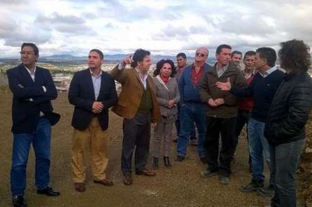 Concejales recorrern las instalaciones de las cermicas Saltea y Andina