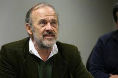 �El peronismo se convirti� en un partido burocr�tico que s�lo sab�a aplaudir�