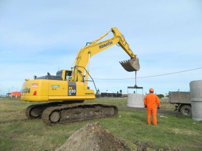 F�LIX U.CAMET: OSSE COMPLET� LA PRIMERA ETAPA DE LA RED CLOACAL