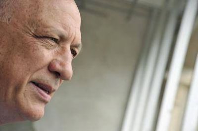 Socialista y ahora m�s nac and pop