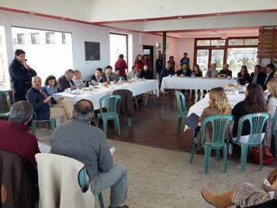 EN CHASCOM�S: Lanzaron un programa para crear una red de empresas que puedan formar trabajadores