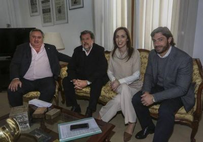 Se incorpora De La Torre al gabinete y asumen los nuevos ministros de Vidal
