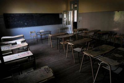 Arranca otra semana corta en las aulas por el paro docente