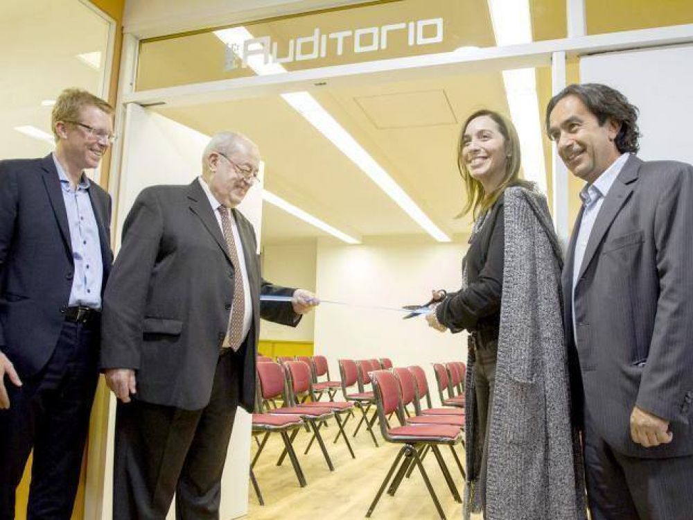 Vidal particip� de las jornadas de capacitaci�n que dio Adepa