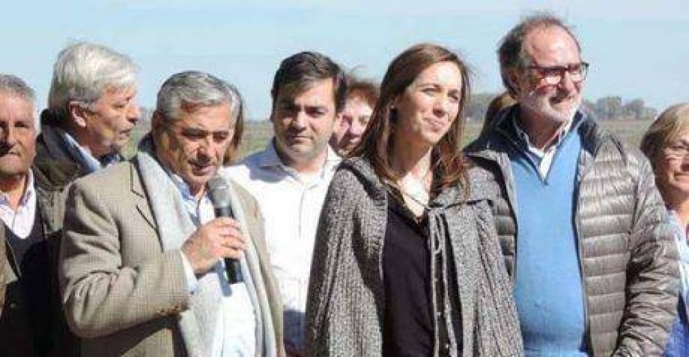 Los concejales del distrito de General Villegas entregaron un petitorio a Mar�a Eugenia Vidal