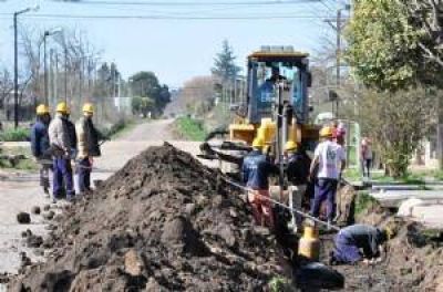 La Secretar�a de Comunicaciones de la Gobernaci�n recorri� la obra del camino de la producci�n