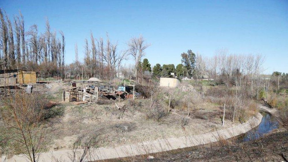 Tomaron un canal y peligra el riego en 600 hect�reas