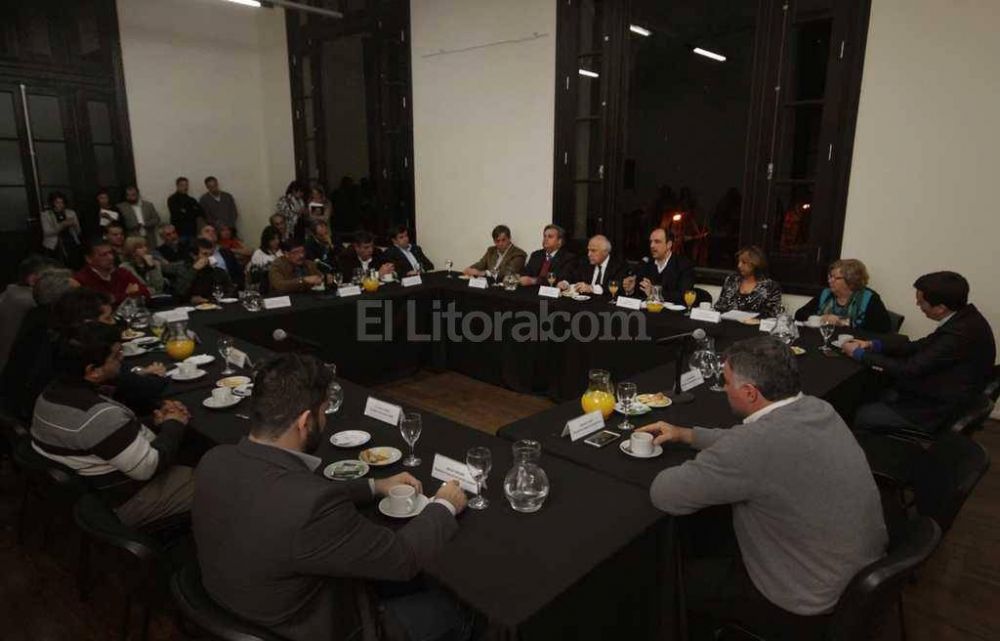 Reuni�n para la conformaci�n del �rea Metropolitana Gran Santa Fe