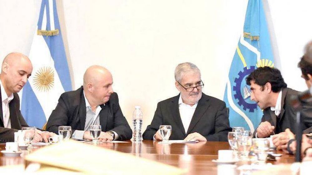 Das Neves dijo que �hay un contubernio de un sector del FpV y de Cambiemos� por el tema de los fueros