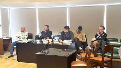 Comenz� el juicio oral contra tres personas por la tala ilegal de 200 �rboles en el Parque Nacional