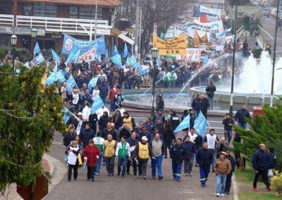 El Gobierno hizo nueva oferta y gremios la rechazaron