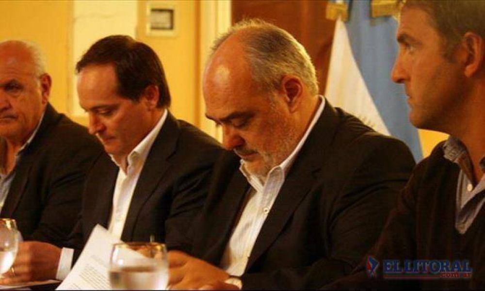 Ricardo acus� a �Camau� Esp�nola de ser el �caballo de Troya� del PRO