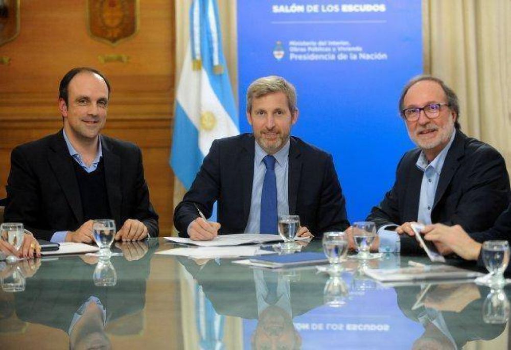 Jos� Corral y Rogelio Frigerio pusieron en marcha la licitaci�n del desag�e Espora