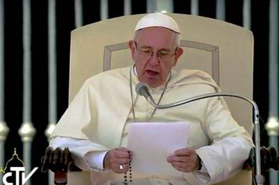 Terremoto en Italia: el Papa suspende la catequesis y reza el rosario por las v�ctimas