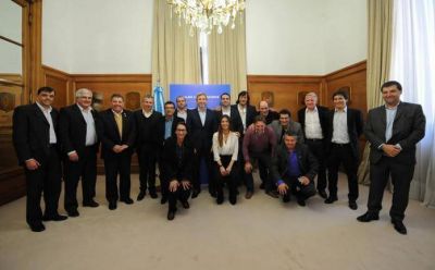 Intendentes vecinalistas fueron recibidos por el ministro Frigerio