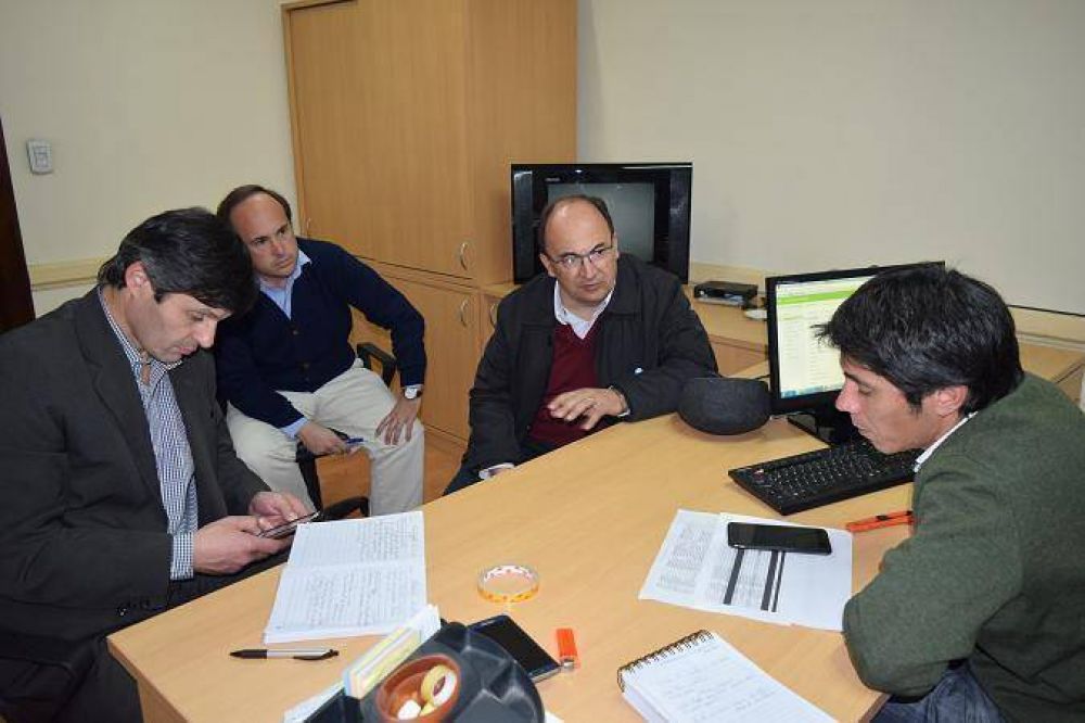 Salom�n, Candia y Bustingorri se reunieron con Di Magio