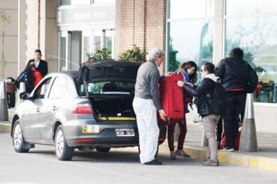 Cierre del Aeropuerto de Mendoza: remiseros reclaman un subsidio de $1,8 millones