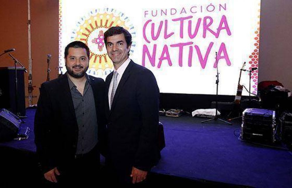 El Gobernador acompa a la Fundacin Cultura Nativa en la cena solidaria