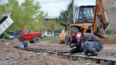 Acusan a Pechi de no gastar toda la plata de las obras