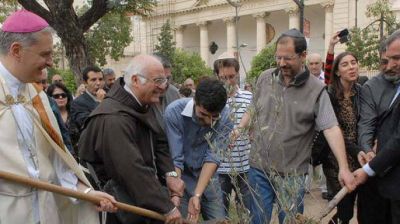 Se realizar� ma�ana la oraci�n por la vida y la paz con Mons. Ariel Torrado Mosconi