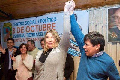 Contundente acto peronista para respaldar a Bertone