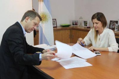 Benmaor firmó con la Nación el convenio para los espacios de “Primera Infancia” en Misiones