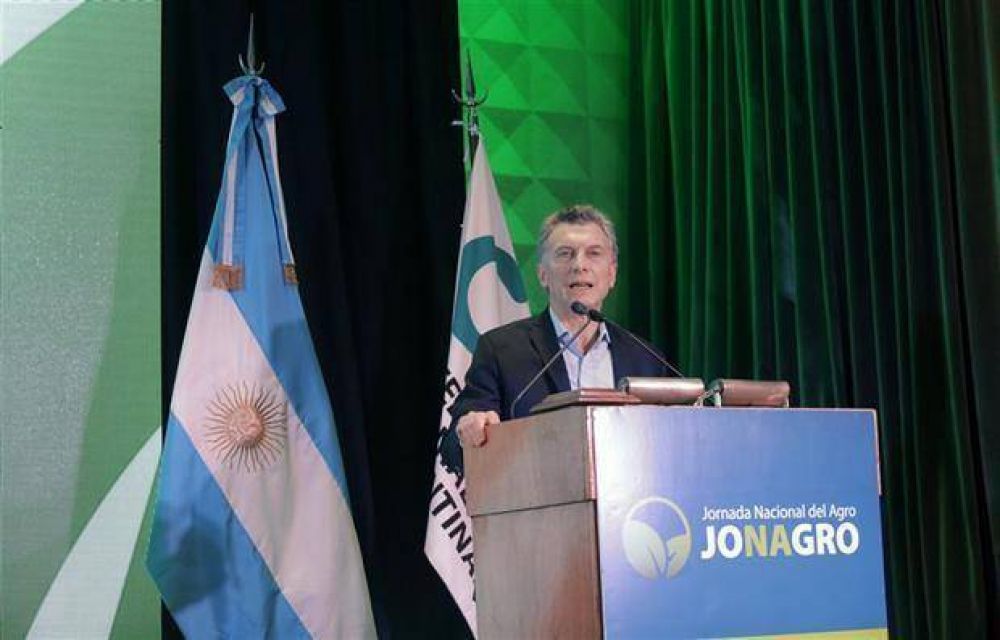 Admiti Macri la crisis frutcola y prometi acciones