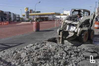 Lan�s: avanza la construcci�n de un aliviador pluvial en Valent�n Alsina