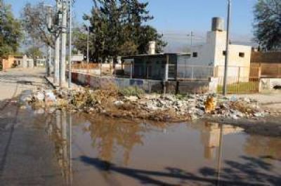 El barrio Eva Per�n, colmado de basura en cada esquina