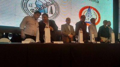 Sindicatos petroleros de distintas cuencas se declararon en alerta y movilizaci�n